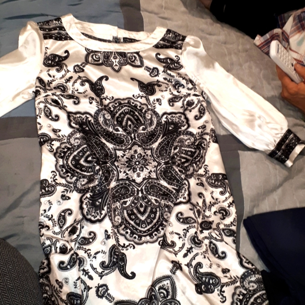 Silky urban behaviour top